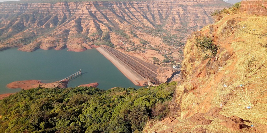 Mahu Dam view